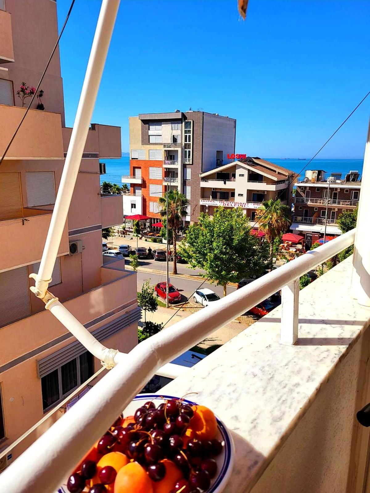 Amaris Apartment Durrës Exteriör bild