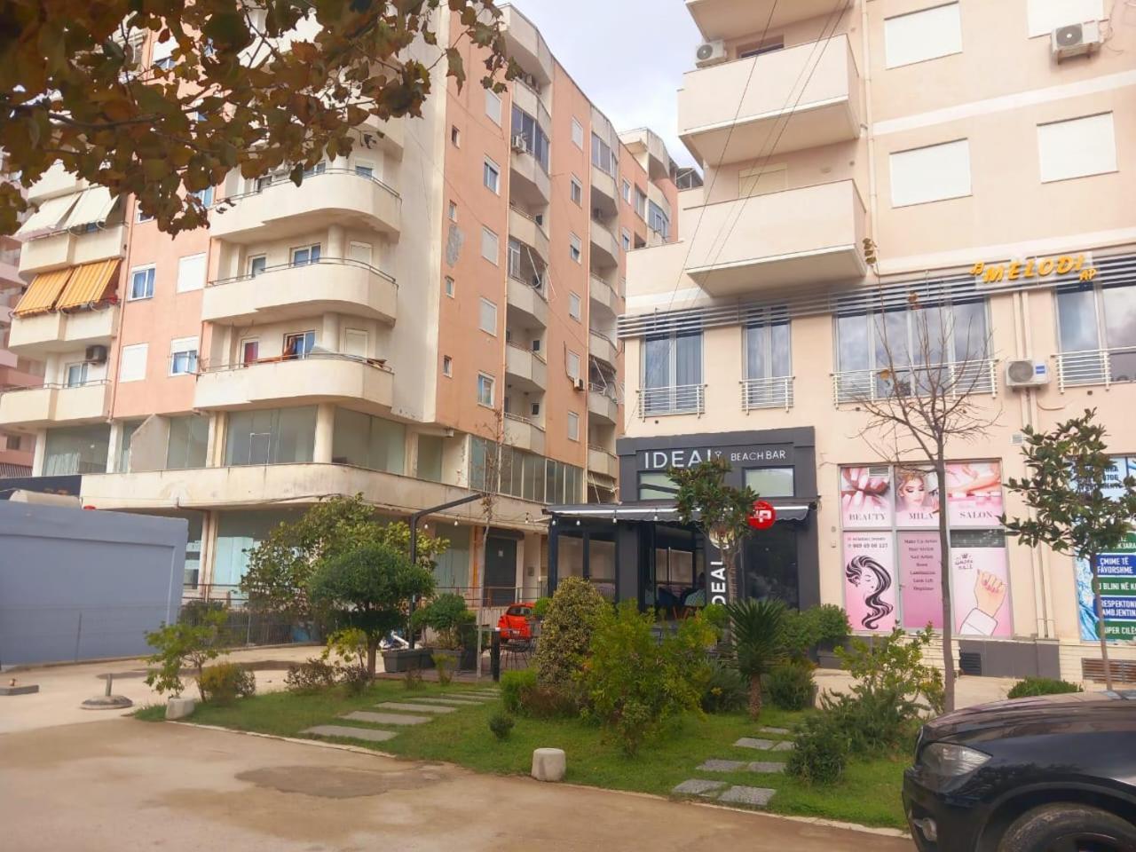 Amaris Apartment Durrës Exteriör bild